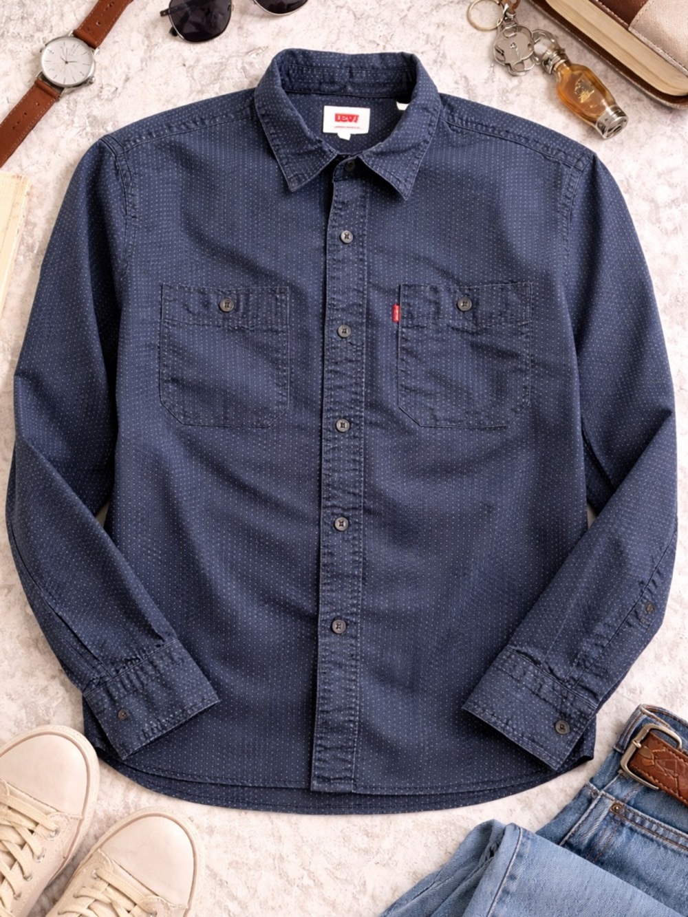 Levi’s Navy Micro Dot Button-Up Shirt Size L Classic Casual